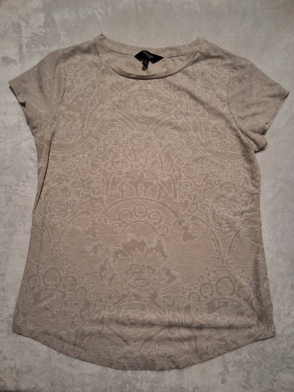 Neutral Beige Damask-Print Short Sleeve Tee